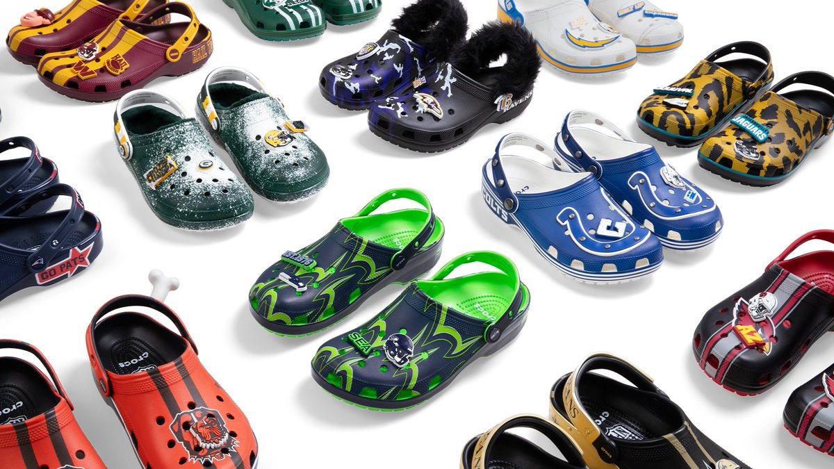 Giving "sport mode" a new meaning. @nfl @crocs, dropping in 16 teams on 4/14 on Fanatics and NFL Shop 🔥