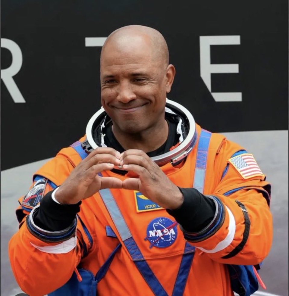 IamLegend 🇺🇸 tweet media