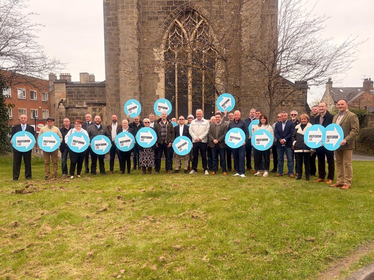 Yesterday Lee Anderson was out meeting Reformers in Barnsley and Wombwell. 

Bring on May 7th. 👊