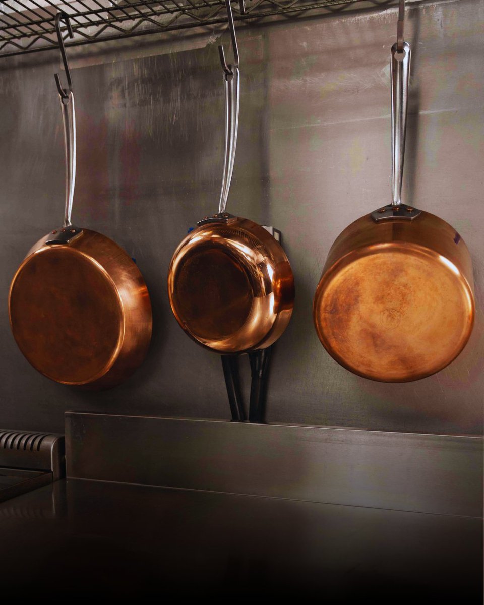 heritageexcell's tweet image. Frying pan. Chef's pan. Saucepan. If you could only pick one, which would it be and why?

Drop a comment below. We're curious to see which pan gets the most votes. 👇

🍳 theheritageexcell.co.uk/shop

#coppercookware #homecook #kitchenessentials #cookingcommunity #whatsyourfavourite