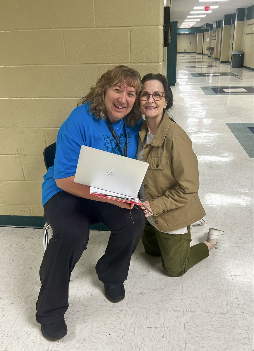 Ms. Jennings celebrated a birthday 🎭  #birthdayselfie 🤳🏻 <a href="/NISDStinson/">Stinson MS NISD</a> 🏫#WhatABlessing 🙏🏼#NorthsideUnstoppable 💪🏼#SkyhawkPride 💙💚#Thirty_Two_rrific_Years 
🥉🥈#TeachYourHeartOut ❤️ #VHawks 🪽 #imsogladwehadthistimetogether 👂🏼#mimiandcompany 💋