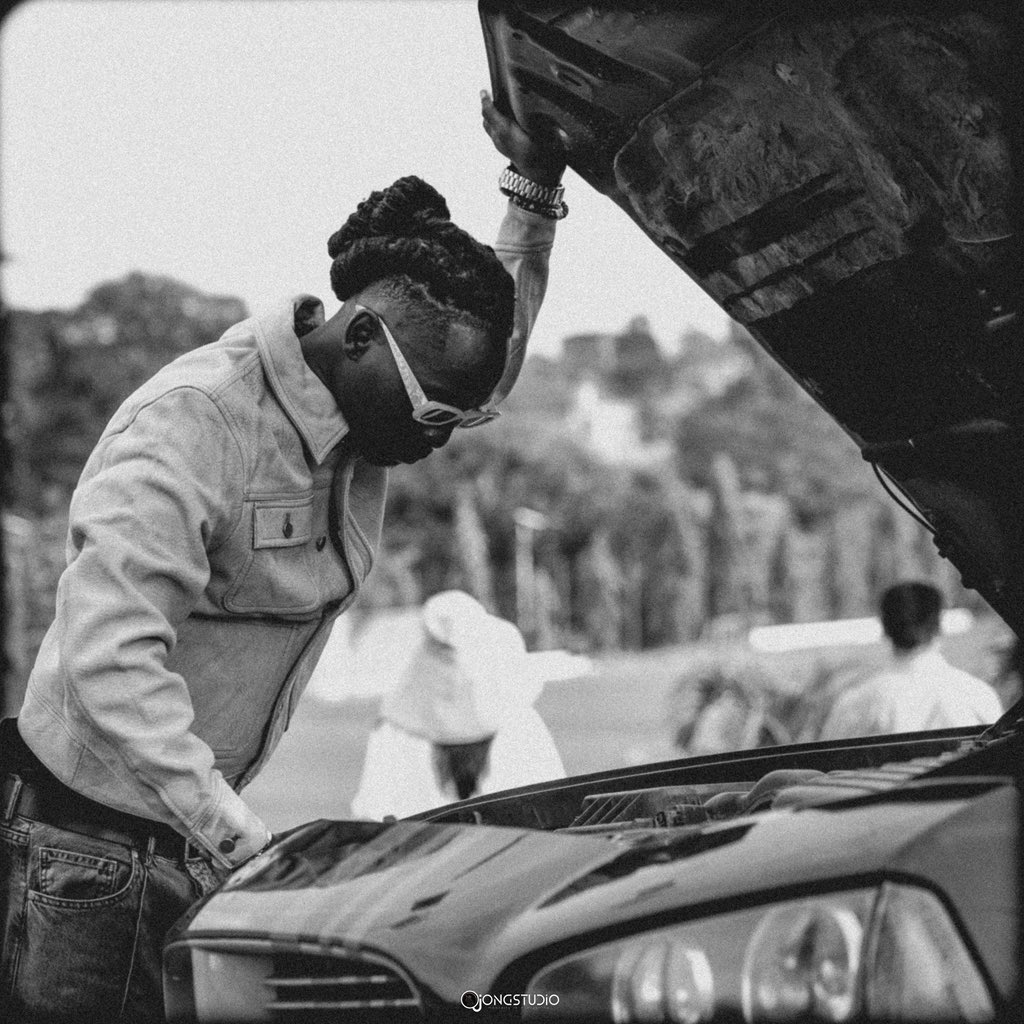iAmNgoma's tweet photo. Ndolo na kuba, ma heart need spanner 🛠️
#NewMusic Soon Pancho 🐊
📷 @ojongDadirector https://t.co/EAl9xhSQjr