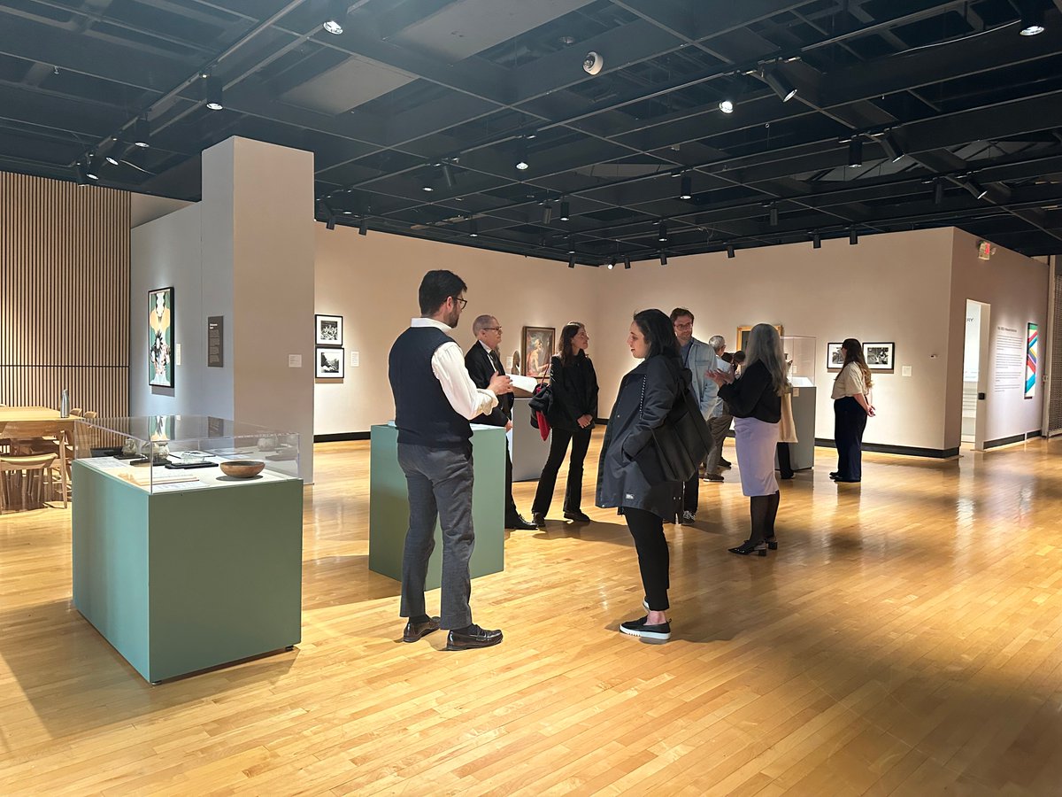 UMD Art Gallery tweet media