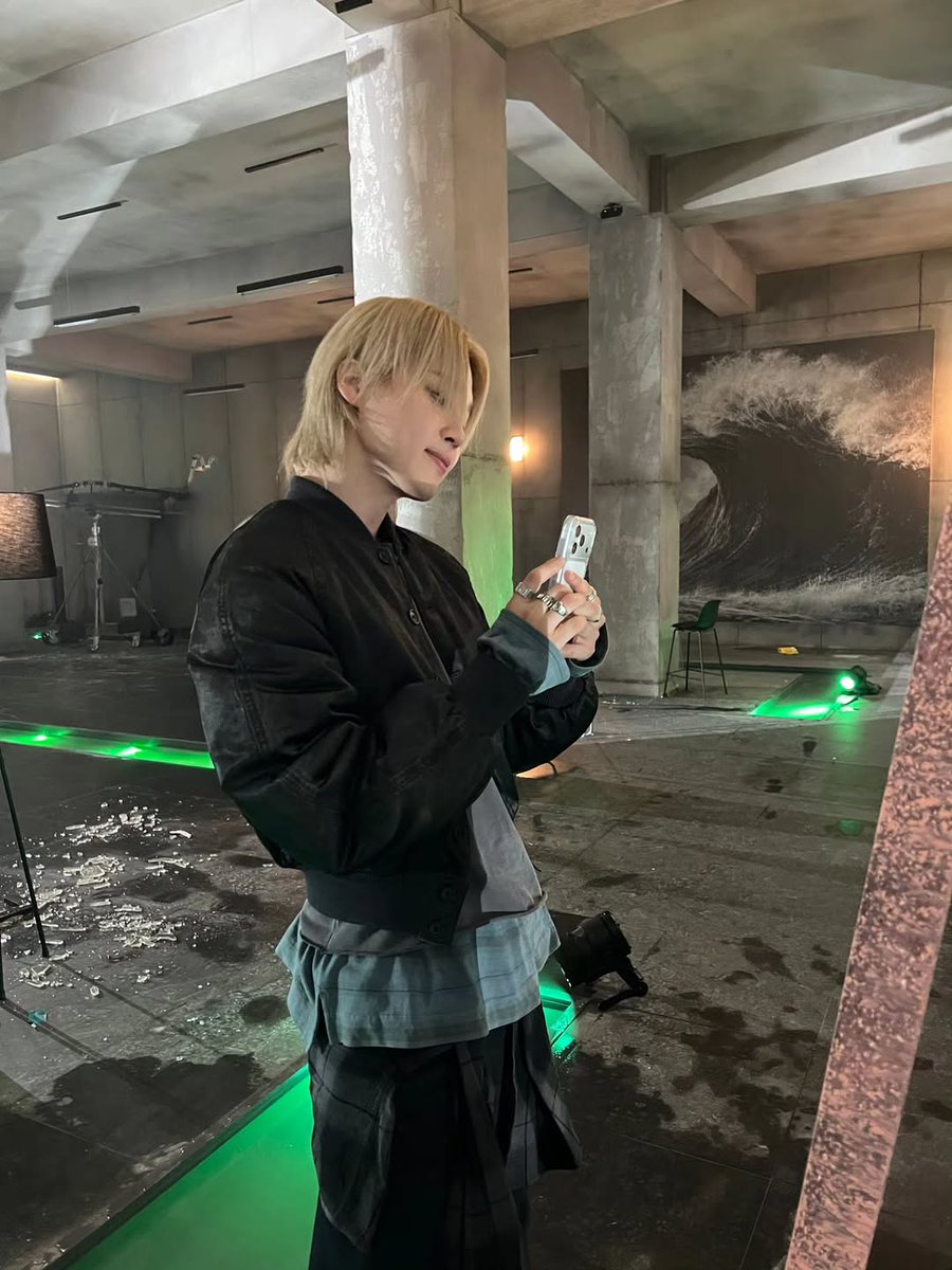 Fell⁷ vió a Hobi | ⊙⊝⊜ | BUSCO BOLETO ! tweet media