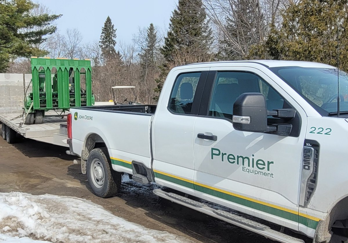 Turfgeneral's tweet photo. New equipment  delivery today. @oaksofcobden  Thanks to  @PremierEquip1 Thatta boy @JohnLamoureux1 https://t.co/LLoHQEjHPD
