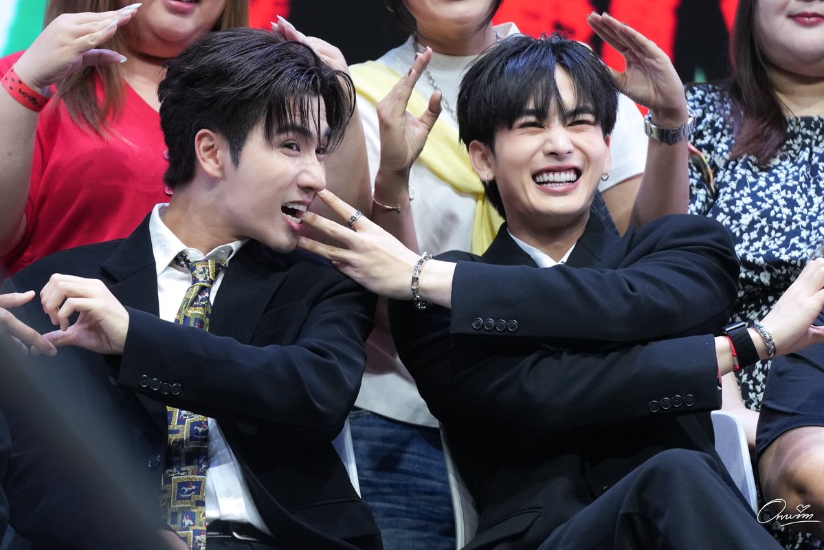 Me_immi🖤Pps~* tweet media