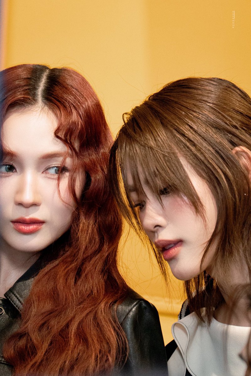 lena 🦋 tweet media