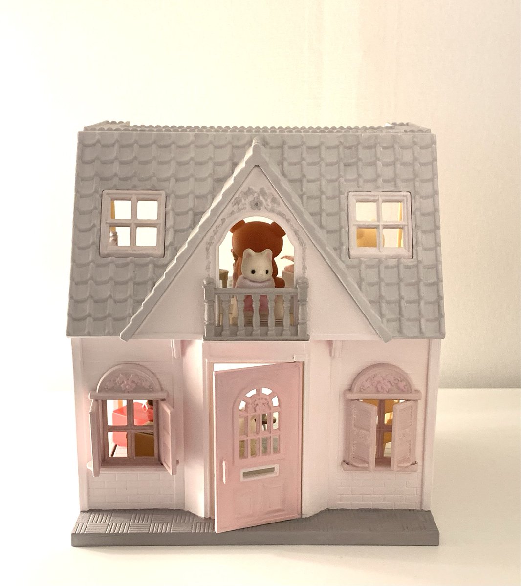 글리띠 tweet media