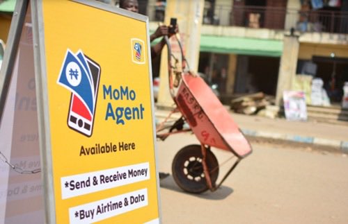 cdrafrica's tweet photo. 🇬🇭 JUST IN :

MTN Ghana’s Mobile Money (MoMo) business is now jointly owned by a Dutch holding company and a Ghana-based fintech trust, following the company’s recent restructuring to separate its mobile money operations and meet regulatory requirements. https://t.co/9CrpSu03J8