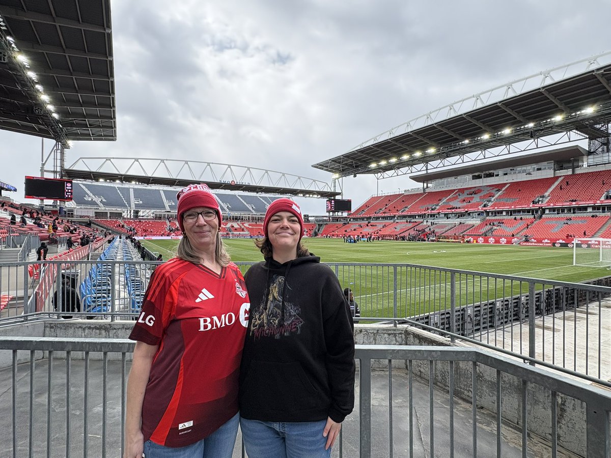 Smarties (LeafLady) tweet media