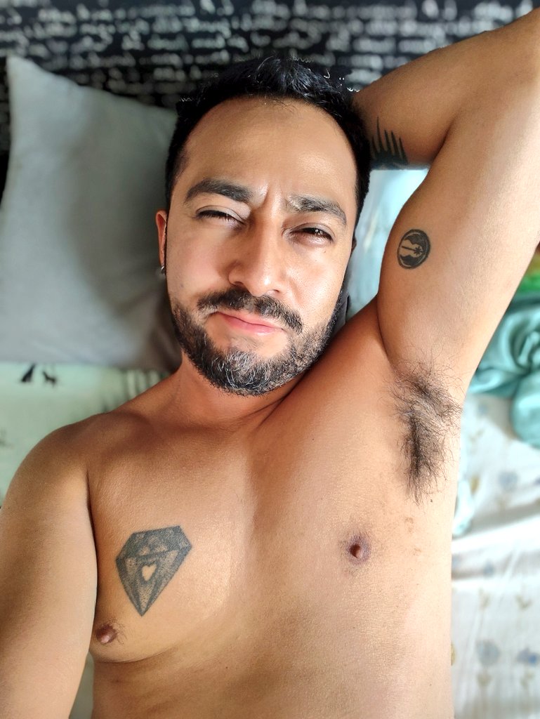 Erickornio tweet media