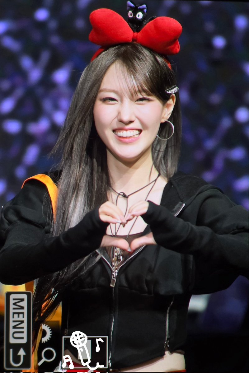 𝐬𝐢𝐧𝐠𝐟𝐨𝐫𝐔. tweet media