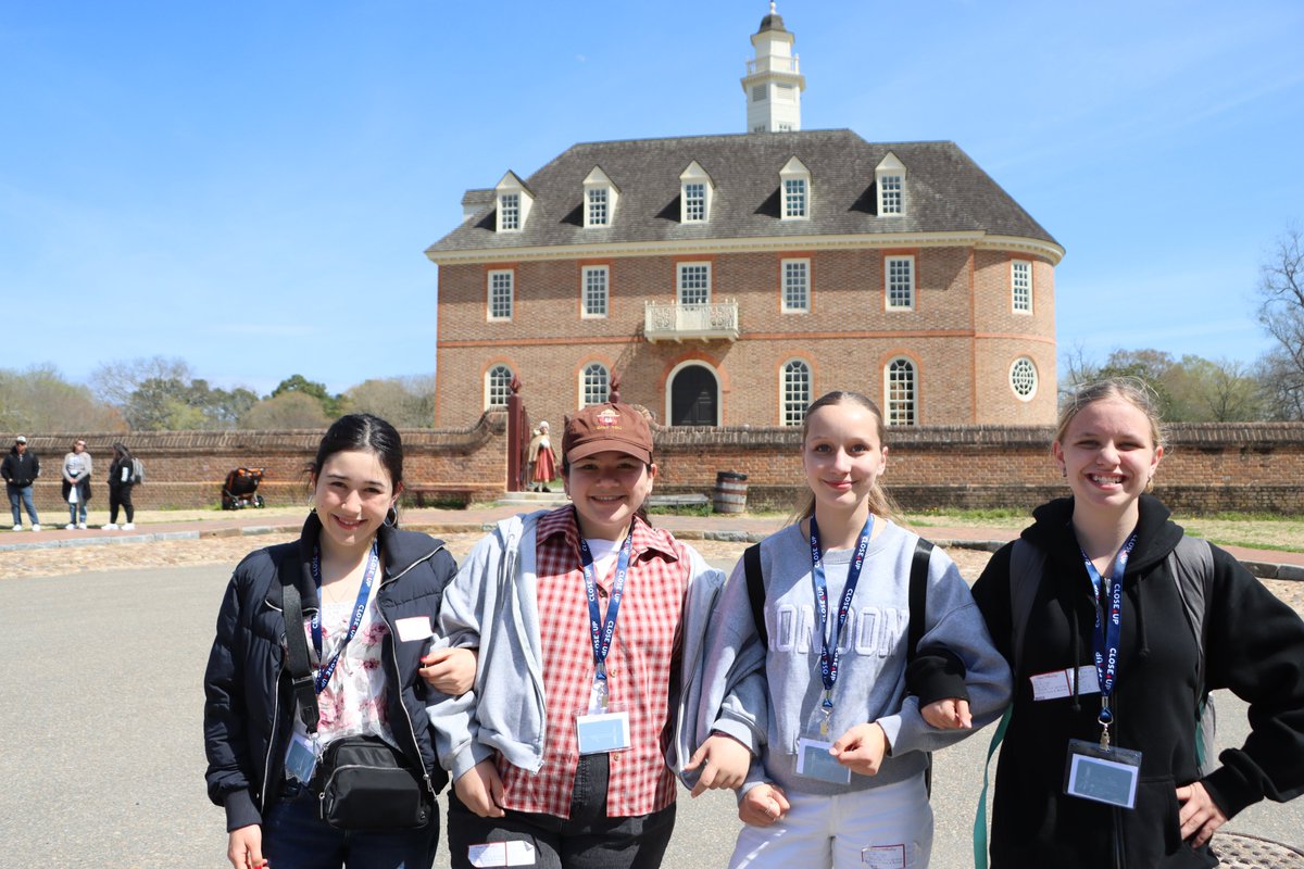 Close Up Washington tweet media