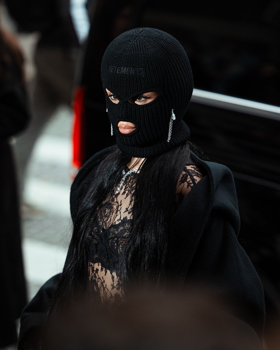 this camila cabello outfit was SO ICONIC