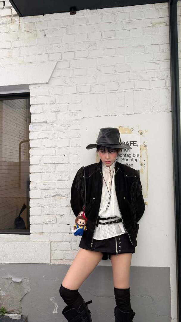 selfolssi ♤ tweet media