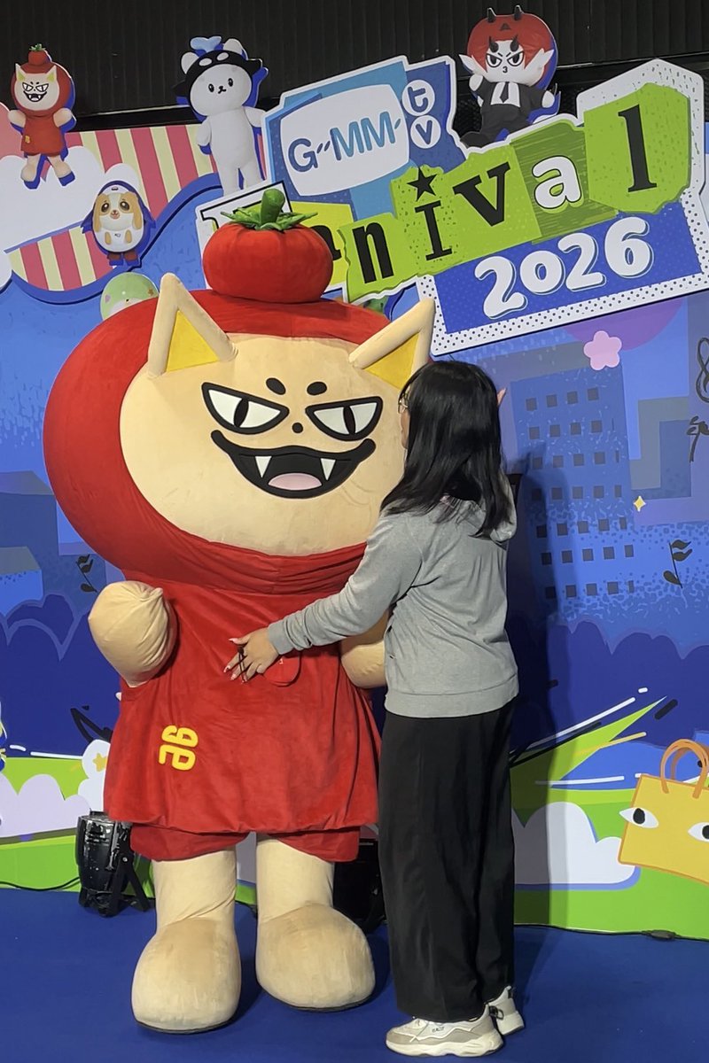 จี้หัวใจมะฟอกซ์ /•᷅•᷄\੭ tweet media