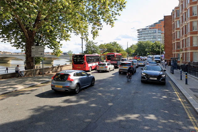 Bus Performance Continues to Improve at Putney Bridge Junction
New data shows marginal reduction in journey times on local routes putneysw15.com/default.asp?se…