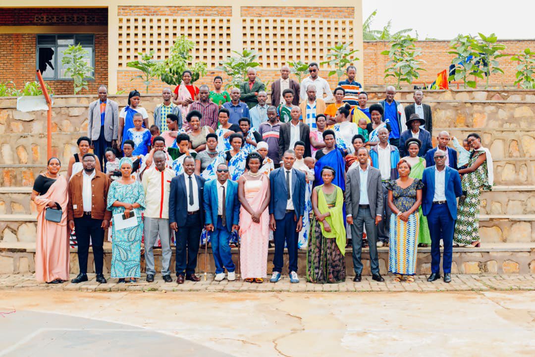 Ndikubwimana Sauteur, the leader of the sociotherapy (Mvura Nkuvure ) in the Northern Province, has raised concerns that many people in rural areas are suffering from mental trauma caused by family conflicts.

He made these remarks after Mvura Nkuvure intervened to reconcile