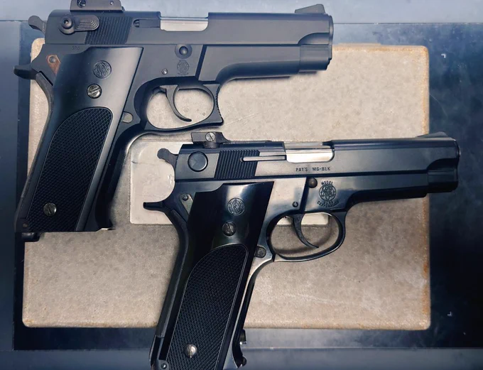 SW59。459のヘビーウェイト素材と違いABS素材の59ってテカテカしてて写真写り良いかもw