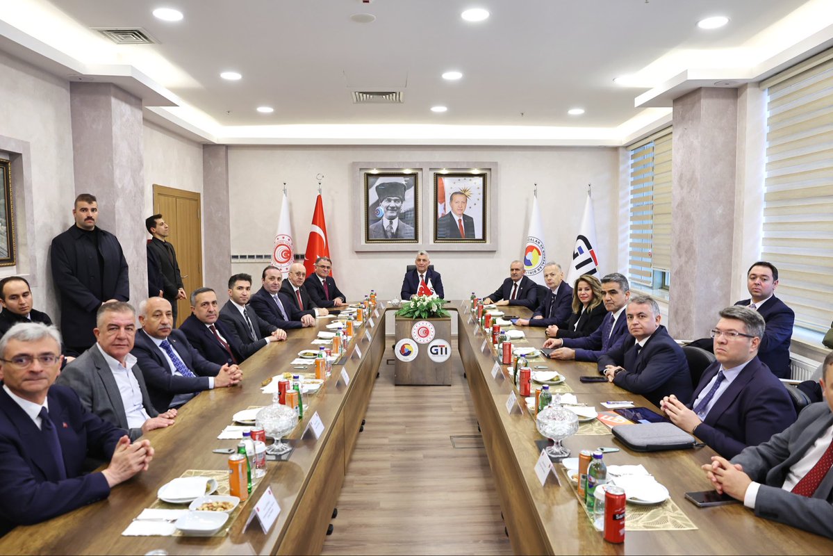 AK Parti Van tweet media