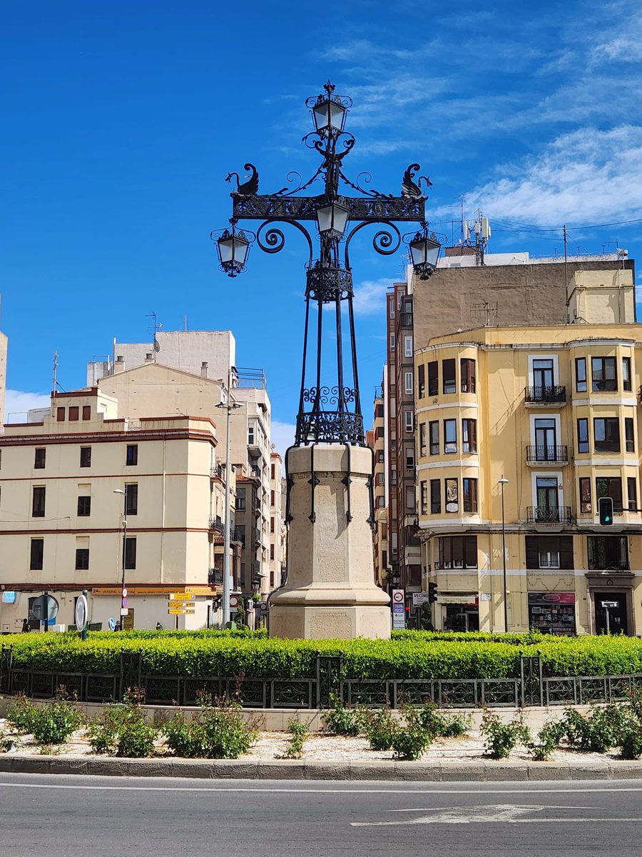 The Spanish Segunda Show tweet media