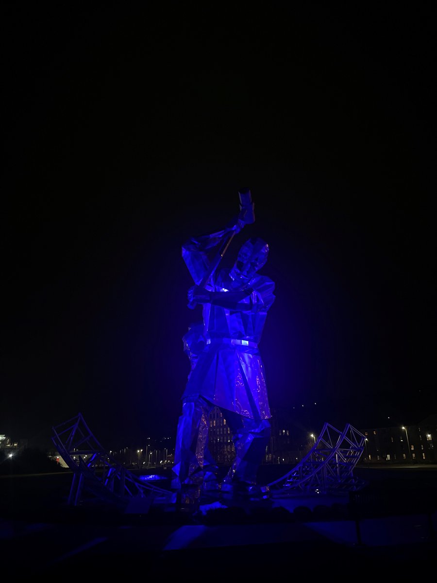 inverclyde's tweet photo. Today is World Autism Awareness Day which aims to raise awareness about autism spectrum disorders (ASD).

To mark this awareness day, the Shipbuilders of Port Glasgow sculpture and the Lyle Fountain will be lit blue💙

For more info and advice, visit: https://t.co/SBHrvjNvsM https://t.co/rDmftJ8E0t