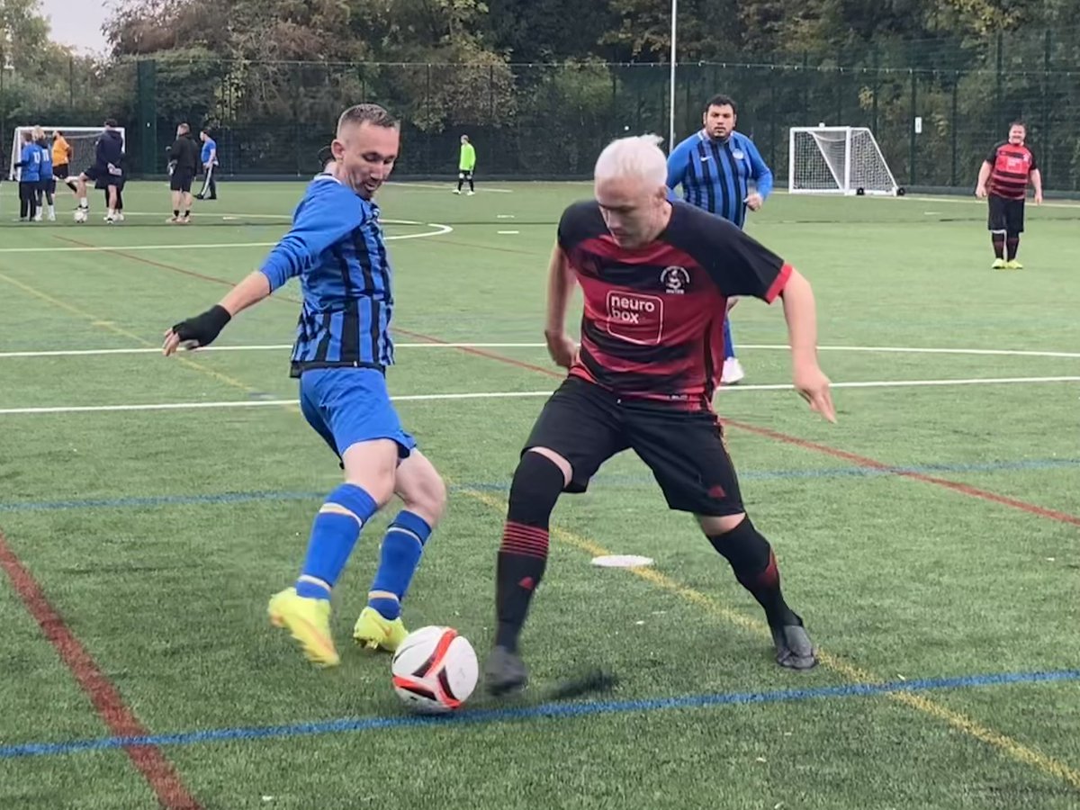 HistonInclusive's tweet photo. 🥳 Wishing a very Happy Birthday today to our star #20 player &amp; coach John! 🎉

John coaches both our Open Age &amp; All-Stars players &amp; is a star player for our adult team, as well as being husband to our amazing manager Zoe Harvey!

We hope you are having a fantastic birthday! 🎂 https://t.co/0oKnvJAObz