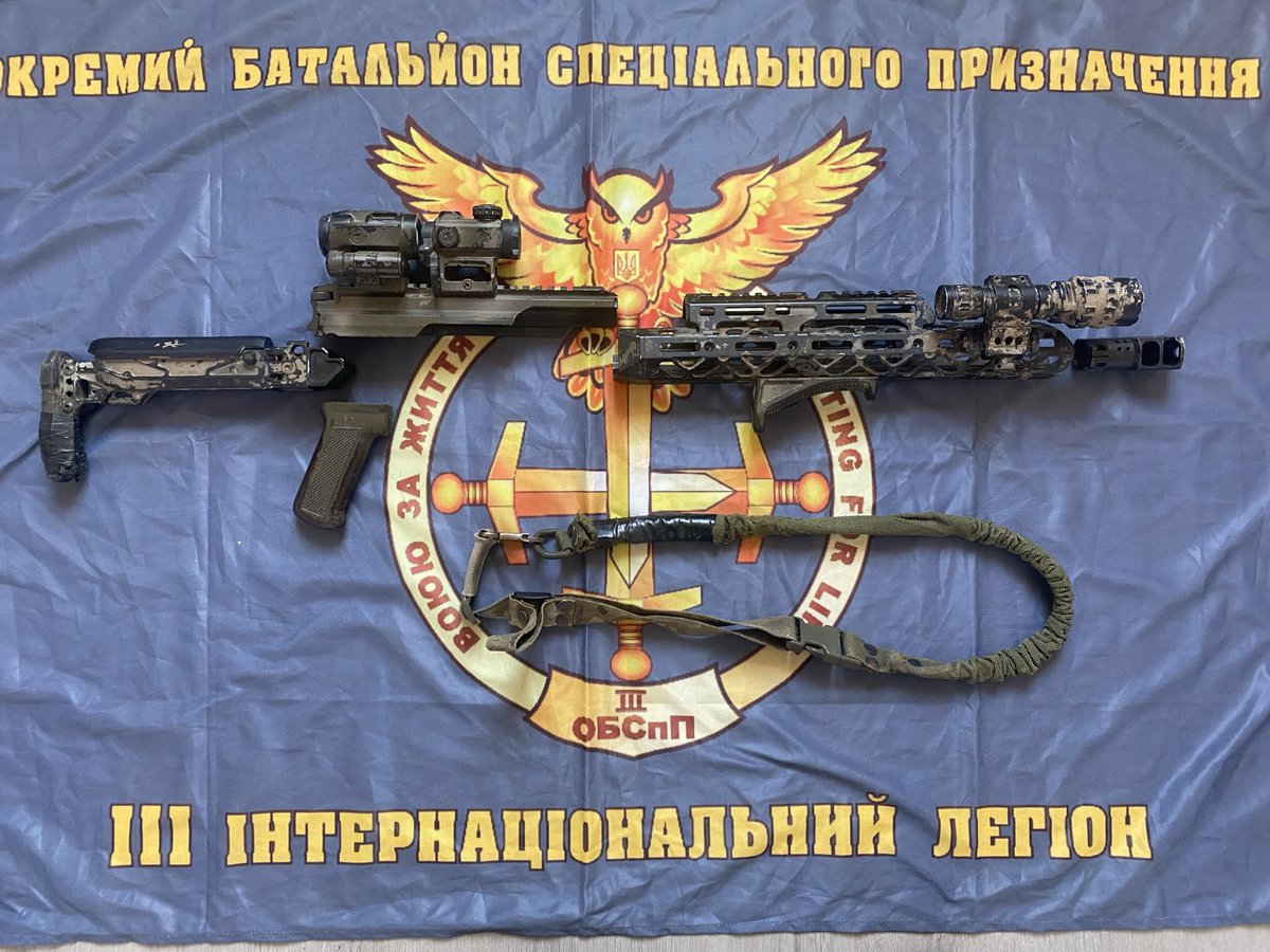 Modřanská kapybara tweet media