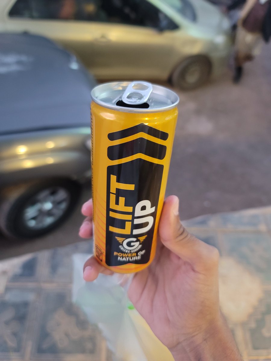 Assami001's tweet photo. اليوم سويت اسرع سفرية في تاريخ حياتي كلها 🤣 نزلت من صنعاء الصباح ورجعنا صنعاء المغرب 😂 والمسبح فاضي اليوم الصباح غريبة 🤣 بس صراحة استمعت اليوم بشكل غير طبيعي 😍 صح كانت سريعة بس فخمه وان شاء الله اكررها في أقرب وقت 🤩 https://t.co/fE3y2ISA6g