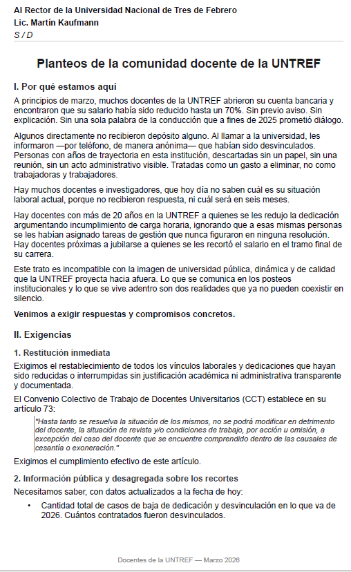 pdsuntref's tweet photo. Masiva reunión docente en la UNTREF. Ayer, los docentes, entregamos una nota a las autoridades y al rector manifestando nuestro rechazo a los recortes de salarios y dedicaciones.

Gracias al movimiento estudiantil por acompañar nuestro reclamo. #untref https://t.co/gg6yTPAZc2