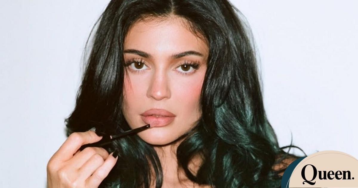 Queen.gr tweet media