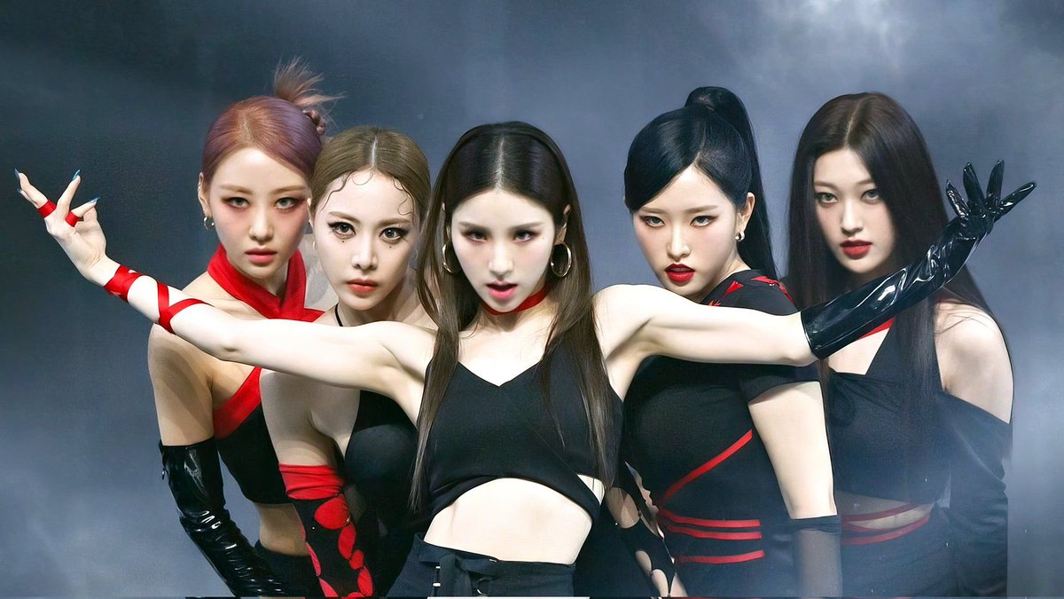 Silvia ⋈ MonBBee ➷♡² tweet media