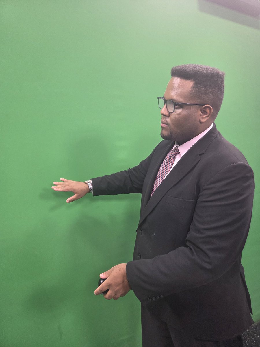 AndreBrooksWx's tweet image. People with #autism tend to be in fields of math and science. For me, it's meteorology!!