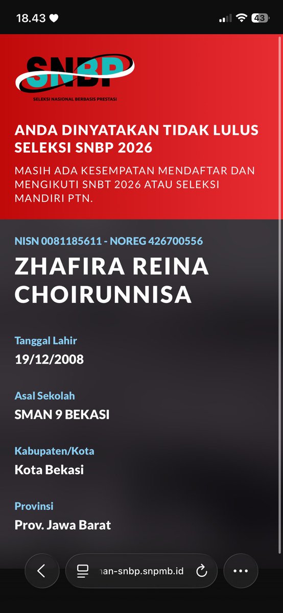 reina tweet media