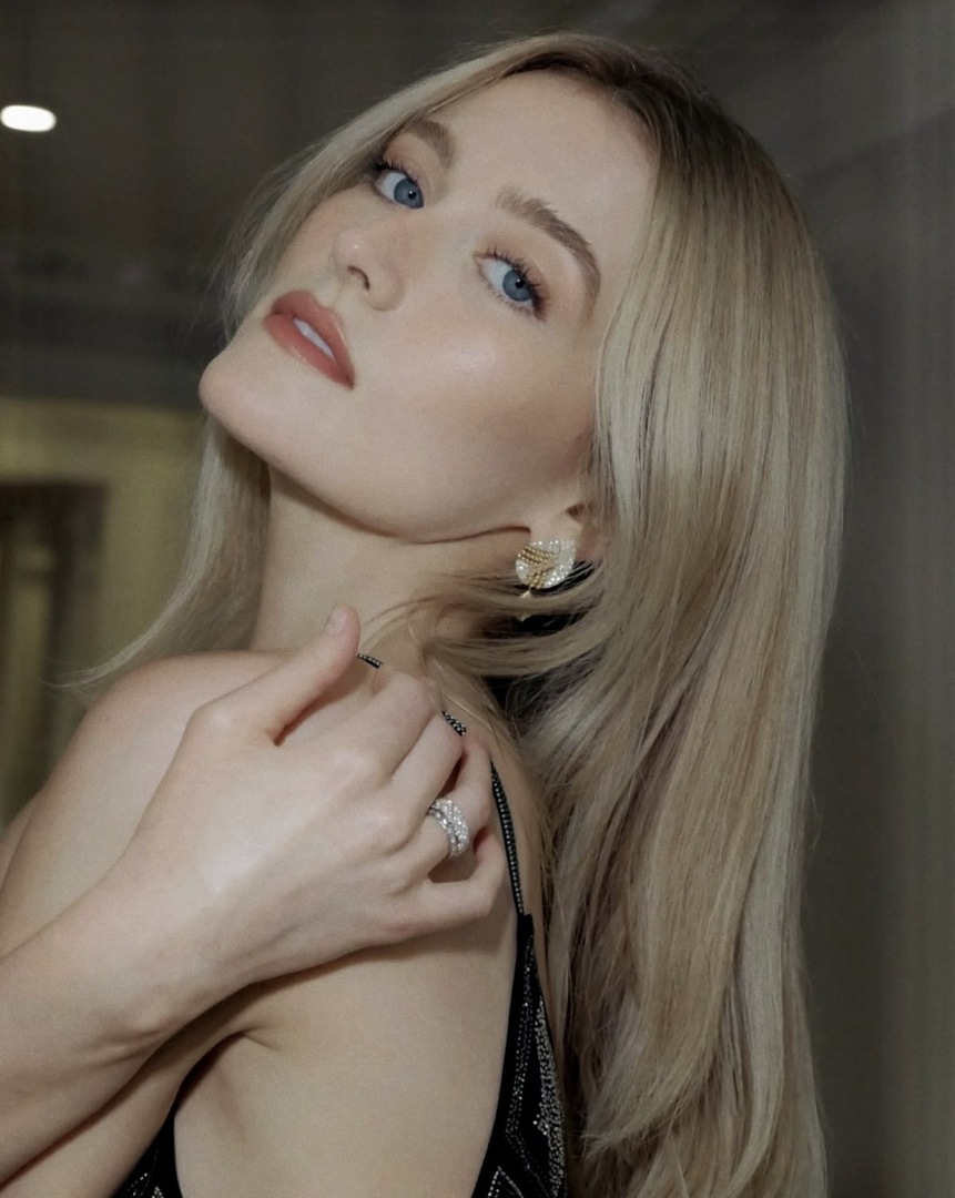 selfolssi ♤ tweet media