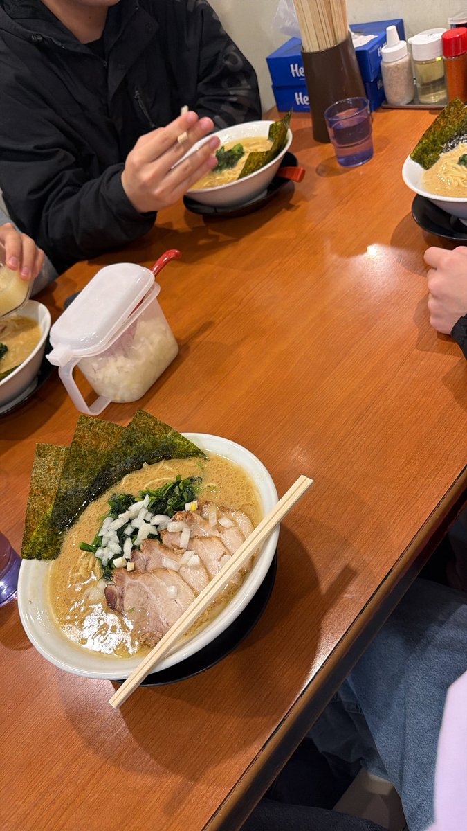 おりなす tweet media