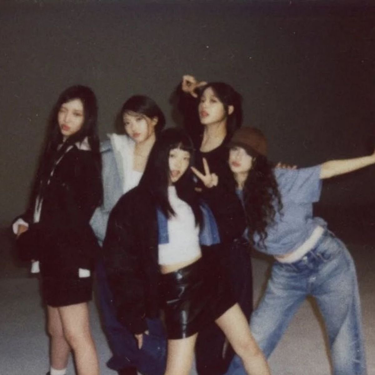 MEOVV Access tweet media