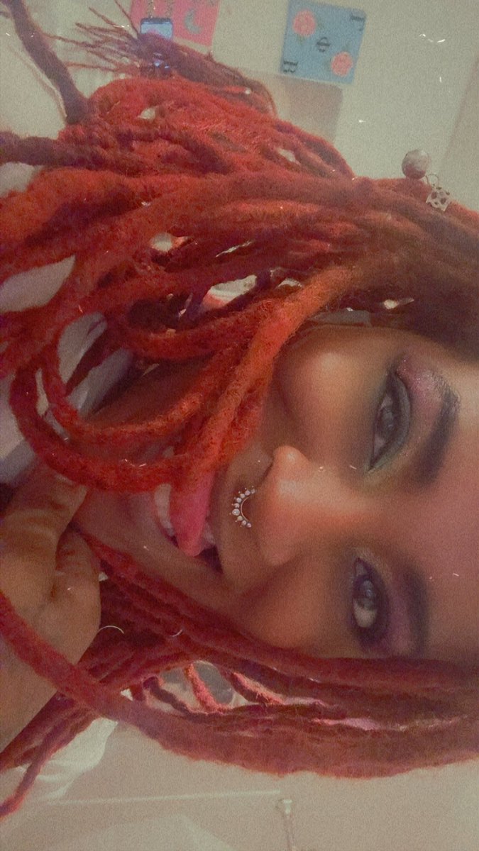 92sturdy's tweet image. Oh ima be a problem today 😝😆👑🙌🏽😁💁🏽‍♀️ #flicks #lookoftheday #gorgeous #colorqueen #explorepage