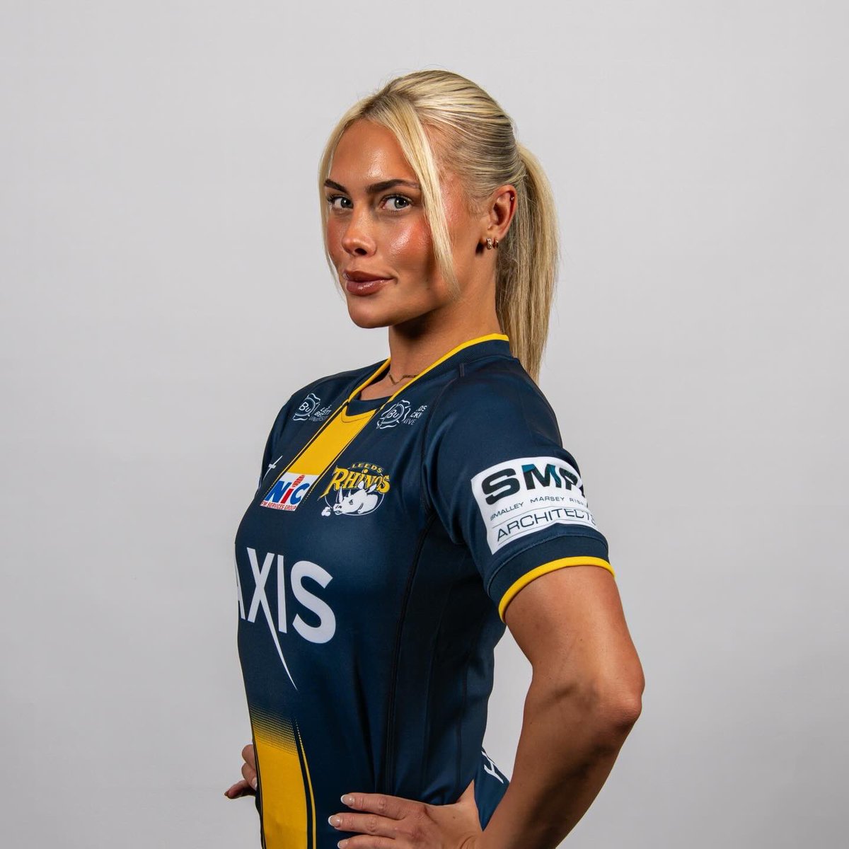 Lacey Owen tweet media