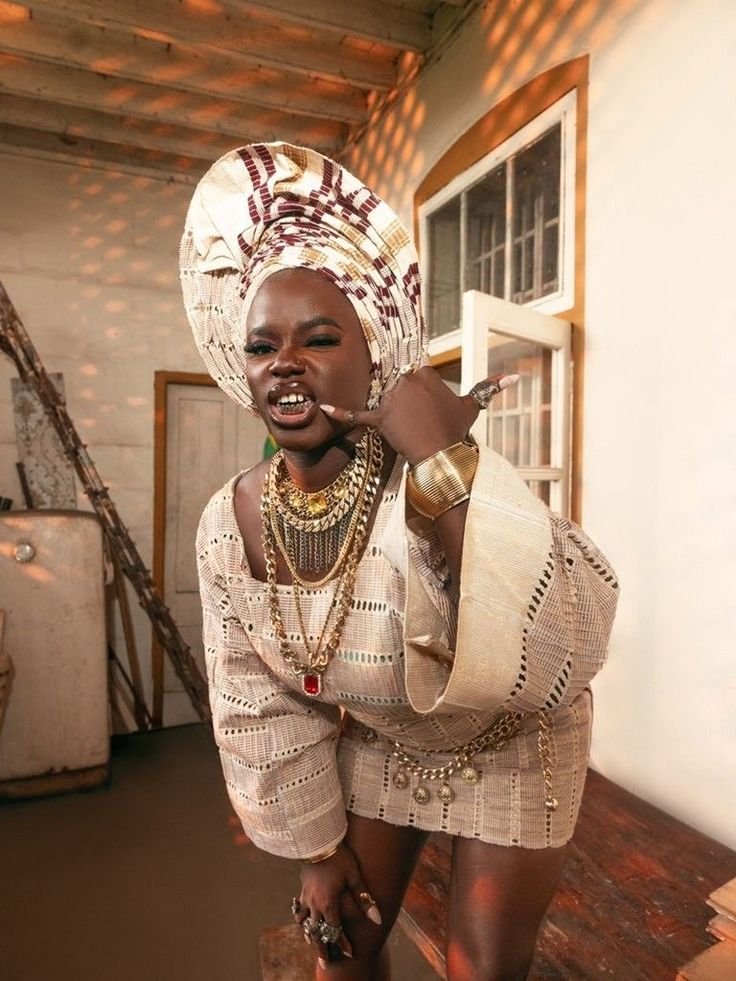 JustCasper_2's tweet image. Yoruba girl with much swag and steeze😮‍💨.