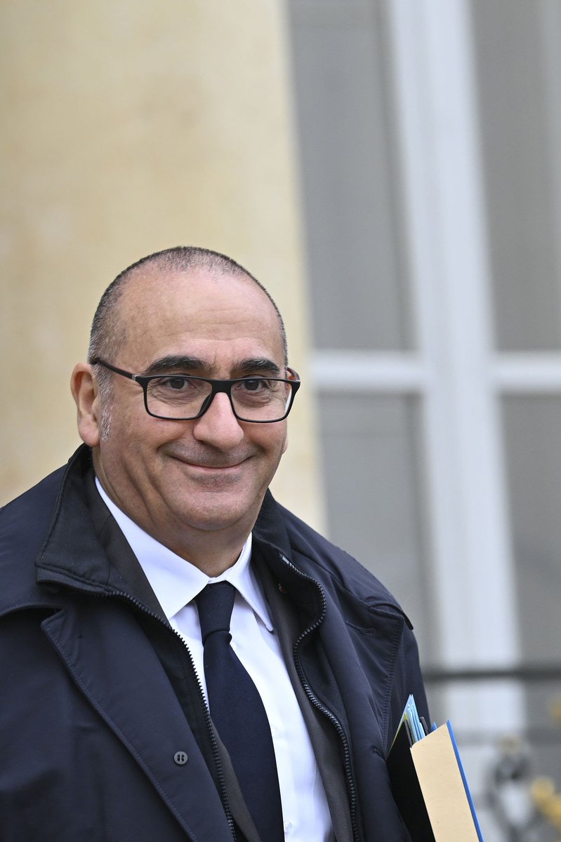 Napo Léon tweet media