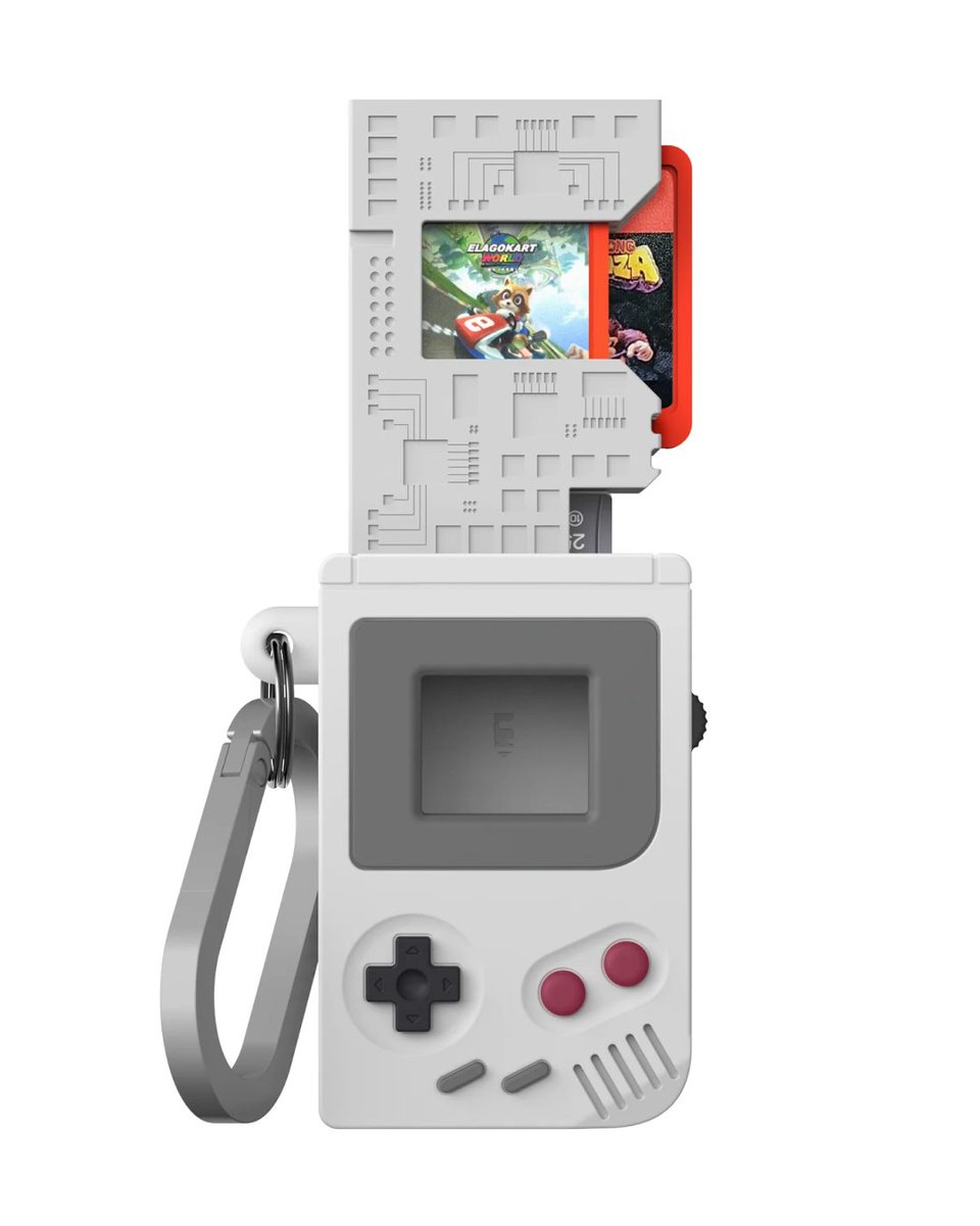 DigitalTrends's tweet image. This Game Boy-style keychain from Elago holds three Switch cartridges and three microSD cards, turning retro design into practical storage.

Photos: @elago_official

#gameboy #nintendo #gaming #technology #technews
