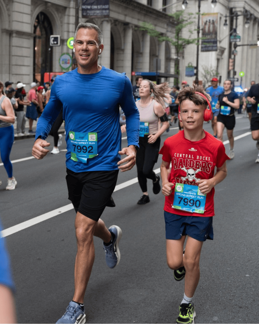 IBXRun10's tweet photo. Still need a bib? Until April 15, @IBX Broad Street Run participants can initiate a bib transfer or deferral to another runner: https://t.co/CAbskfxu2J #IBXBSR26 

🚨 Transfers should only be done through the RunSignUp system. Never send cash to someone claiming to have a bib. https://t.co/DOxkappVik