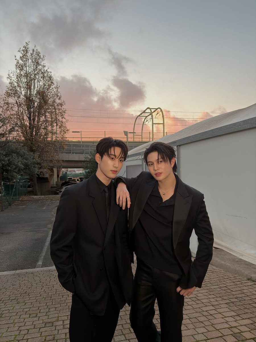 WE | JG 🫦Girl💋 tweet media