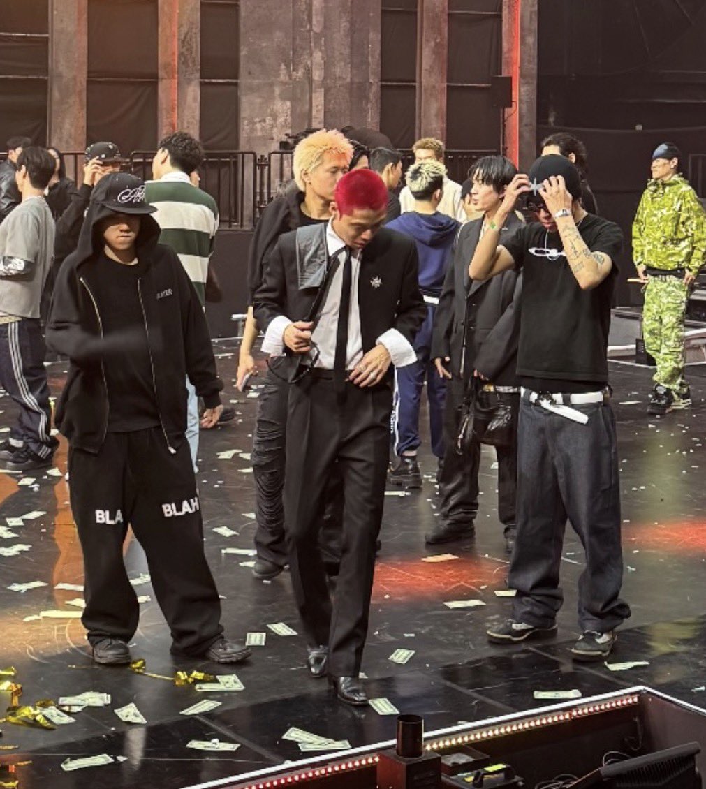 daeny🌙 khh tweet media