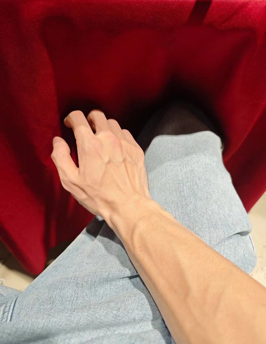 一定开心1点 tweet media