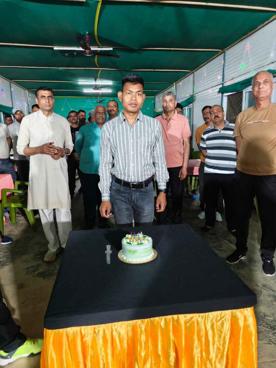 With blessings of respected CO Sir, birthday celebration organized by G/152 @ Khongnangpokpi, Imphal West for CT/GD Dharmendra Barman.

Occasion marked with cake cutting
Moments strengthen camaraderie, morale boosting,spirit of togetherness. 🇮🇳