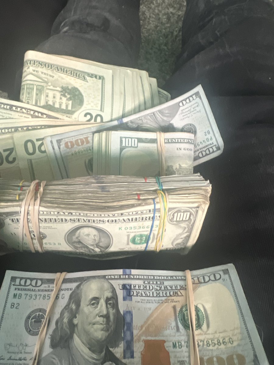 250 #followers away from 50k &amp; my $500 giveaway &amp; 3 free month premium 

#RT &amp; #LIKE #COMMENT YA #CASHAPP