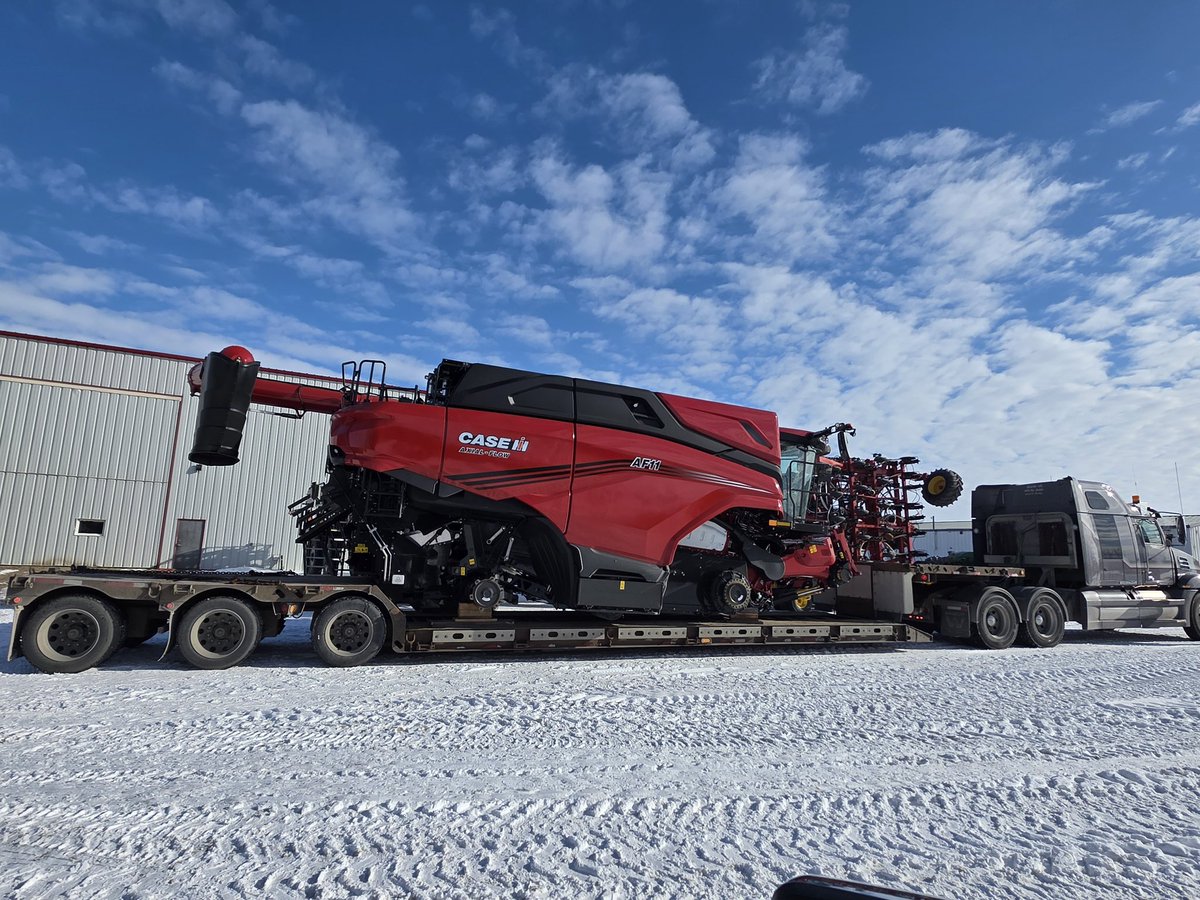 North of Hyway 16 🧢 🚜🌾 tweet media