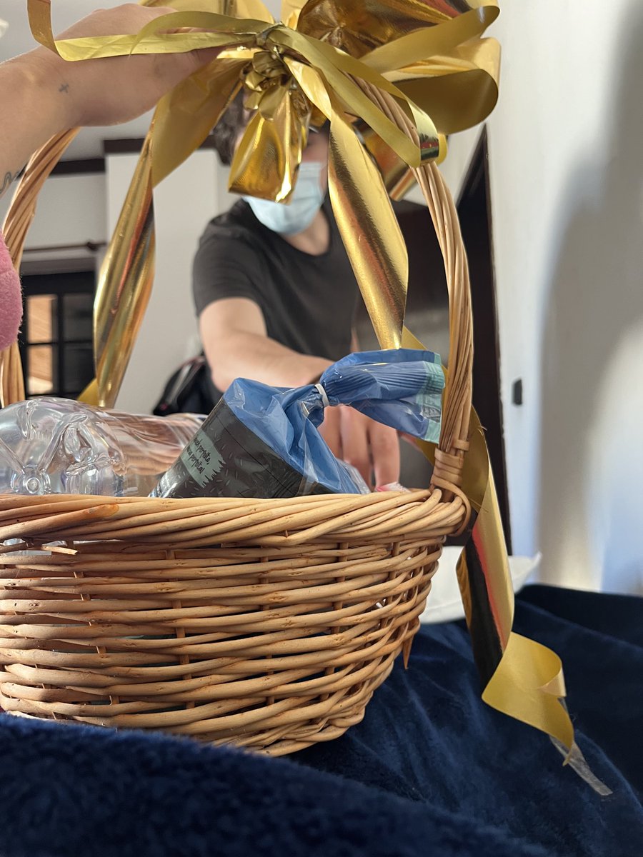 trouxeram-me um cabaz Doença e comi uma canja da minha avó, estou melhor